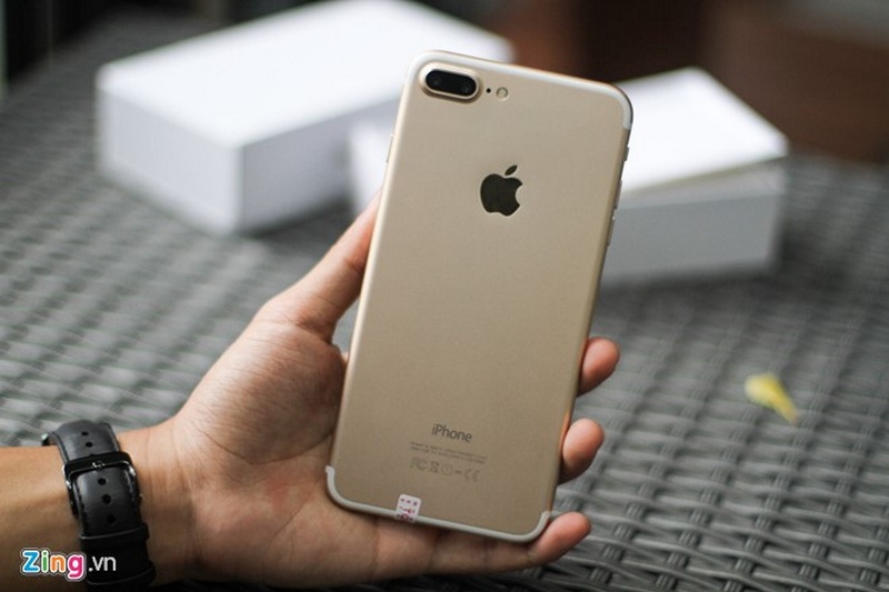 iPhone 7 Plus nhái giá 3 triệu đã về VN, dùng thử xem nào