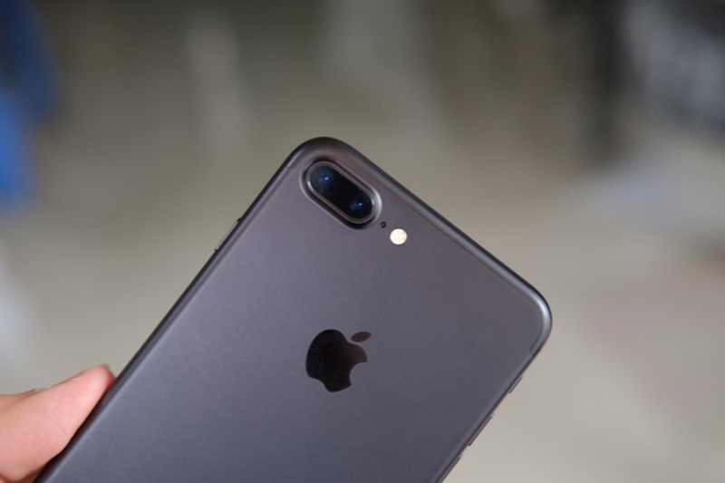 iPhone 7 Plus bản thương mại về VN với giá ngất ngưỡng