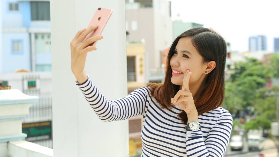 Hình ảnh selfie chụp từ camera 7MP của iPhone 7 Plus