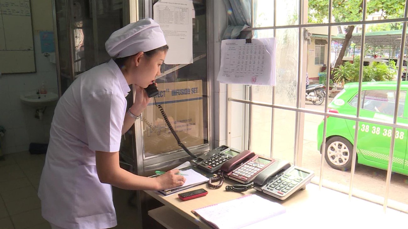 Mua sim rác, gọi 200 cuộc đến 115 để chửi Mua sim rác, gọi 200 cuộc đến 115 để chửi