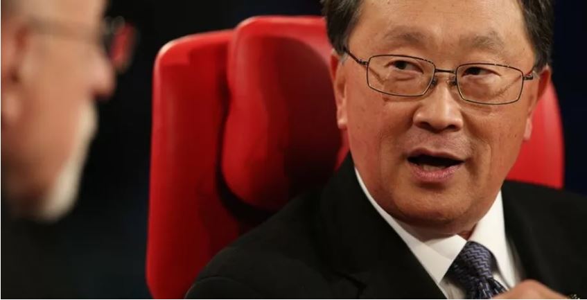 Giám đốc điều hành John Chen Giám đốc điều hành John Chen