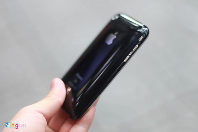 iPhone 3GS Jet Black chưa kích hoạt về VN, giá chỉ 1,9 triệu đồng iPhone 3GS Jet Black chưa kích hoạt về VN, giá chỉ 1,9 triệu đồng