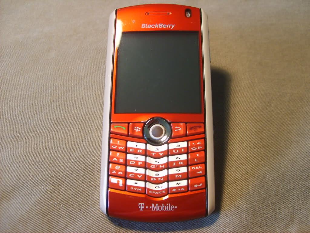BlackBerry Pearl 8100 được tung ra thị trường vào năm 2006 BlackBerry Pearl 8100 được tung ra thị trường vào năm 2006