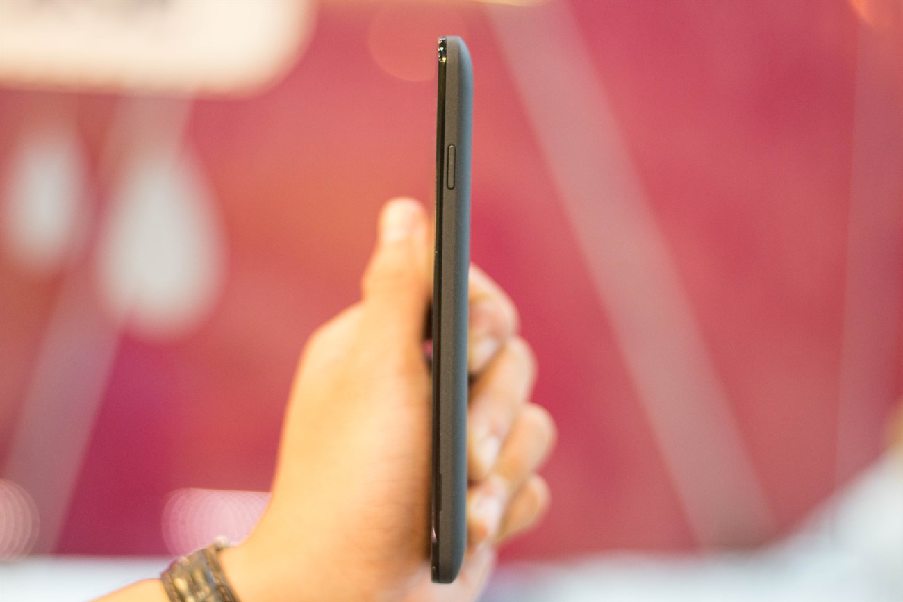 Đập hộp smartphone giá 3 triệu của Coolpad Đập hộp smartphone giá 3 triệu của Coolpad