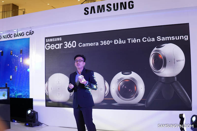 Samsung Gear 360 Samsung Gear 360