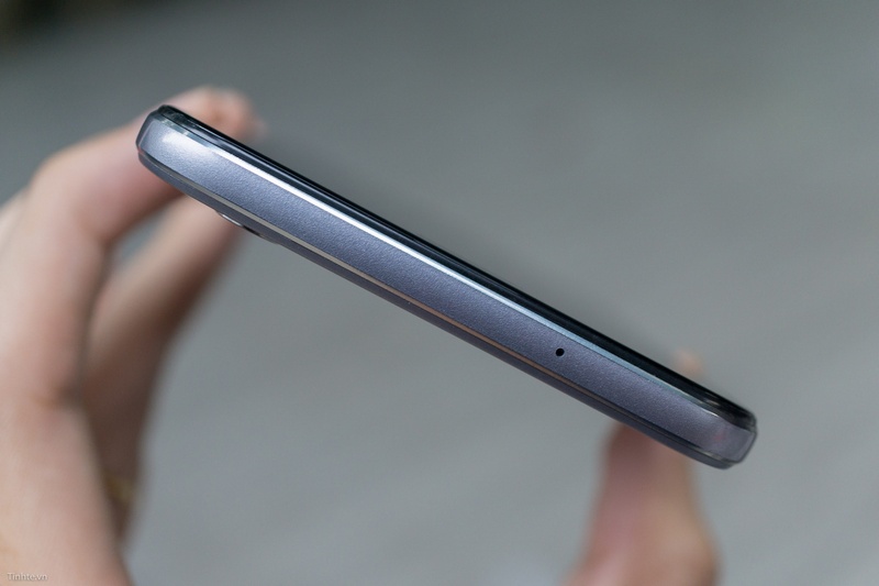 OPPO F1s màu đen chưa thấy bao giờ xuất hiện tại Việt Nam