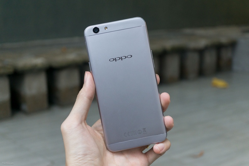 OPPO F1s màu đen chưa thấy bao giờ xuất hiện tại Việt Nam