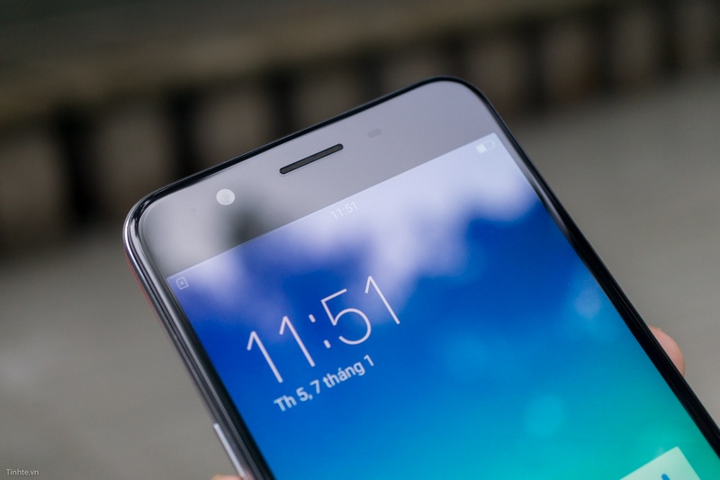 OPPO F1s màu đen chưa thấy bao giờ xuất hiện tại Việt Nam