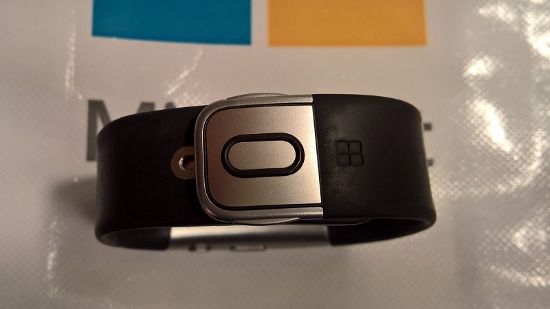 Hé lộ hình ảnh của Microsoft Band 3 trước khi bị khai tử