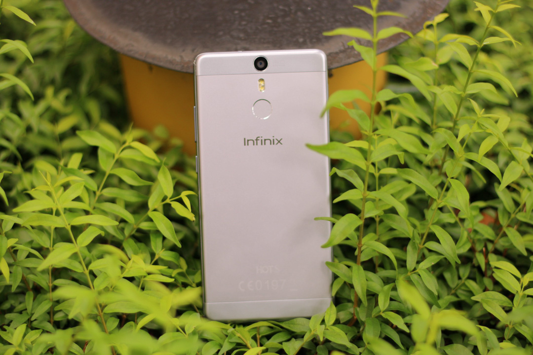 Infinix Hot S