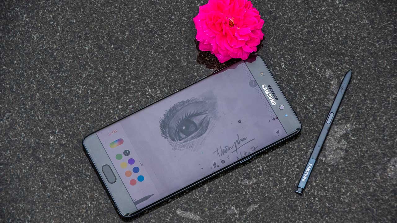 S7 Edge: Có xứng đáng làm kẻ thay thế Note 7 S7 Edge: Có xứng đáng làm kẻ thay thế Note 7
