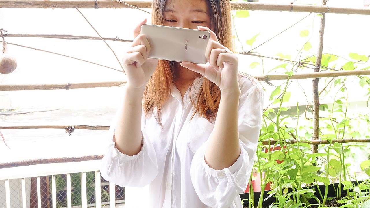 Hot girl selfie cùng Yuna X Hot girl selfie cùng Yuna X