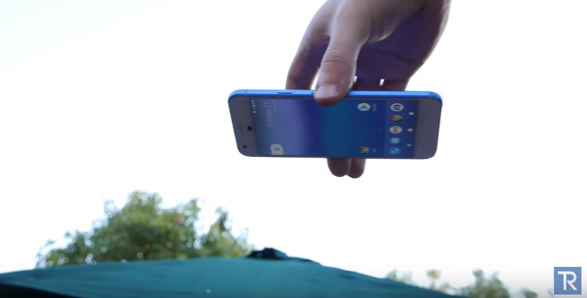 Thử nghiệm thả rơi Google Pixel, smartphone có camera tốt nhất hiện nay Thử nghiệm thả rơi Google Pixel, smartphone có camera tốt nhất hiện nay