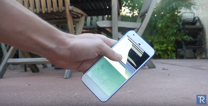 Thử nghiệm thả rơi Google Pixel, smartphone có camera tốt nhất hiện nay Thử nghiệm thả rơi Google Pixel, smartphone có camera tốt nhất hiện nay