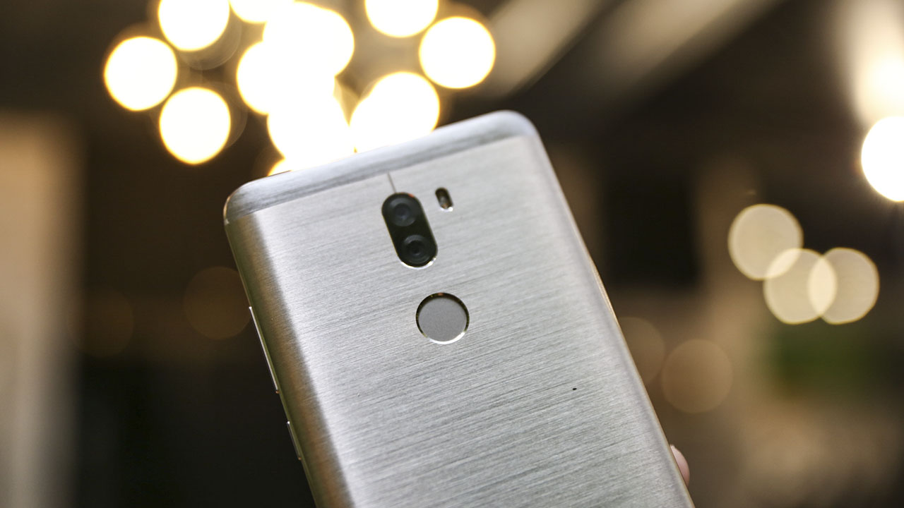 trên tay Xiaomi Mi 5S Plus trên tay Xiaomi Mi 5S Plus