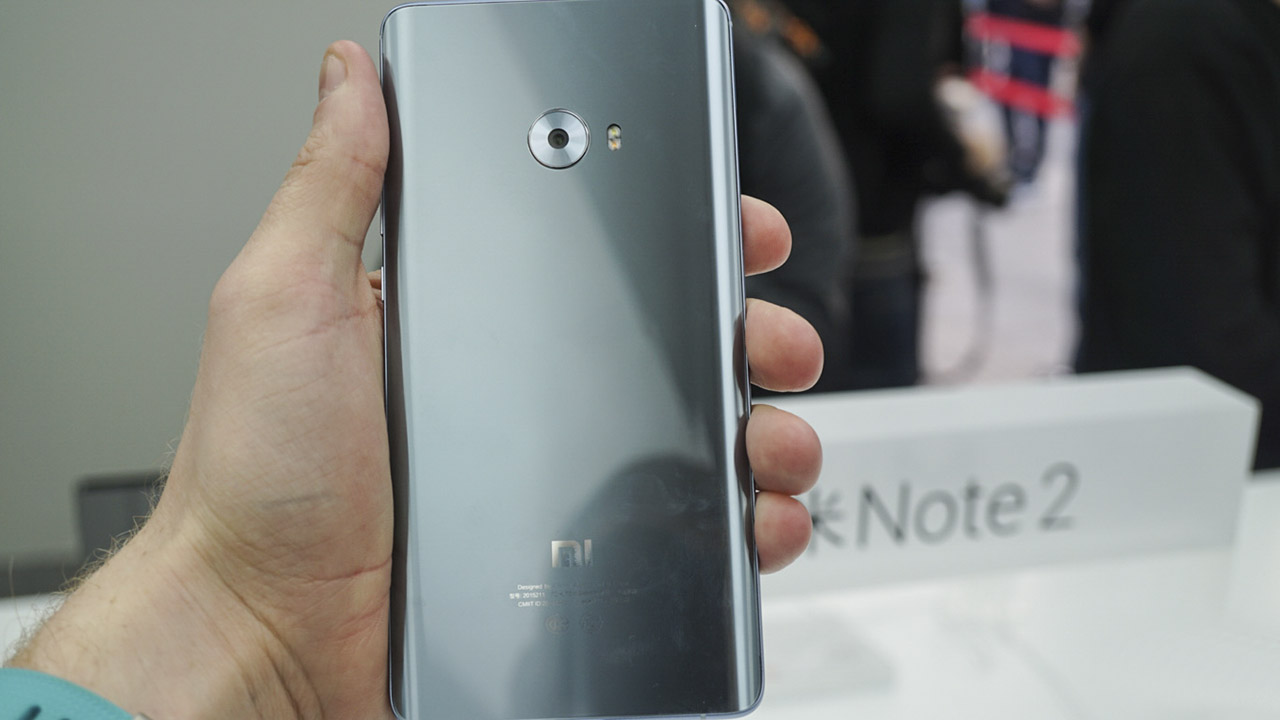trên tay Xiaomi Mi Note 2 trên tay Xiaomi Mi Note 2