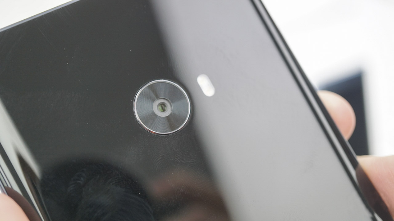 trên tay Xiaomi Mi Note 2 trên tay Xiaomi Mi Note 2