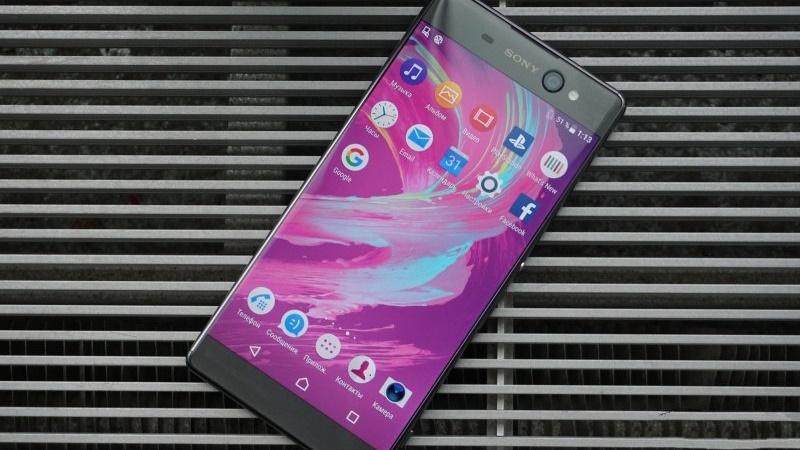 Sony Xperia XA Ultra phiên bản màu đen