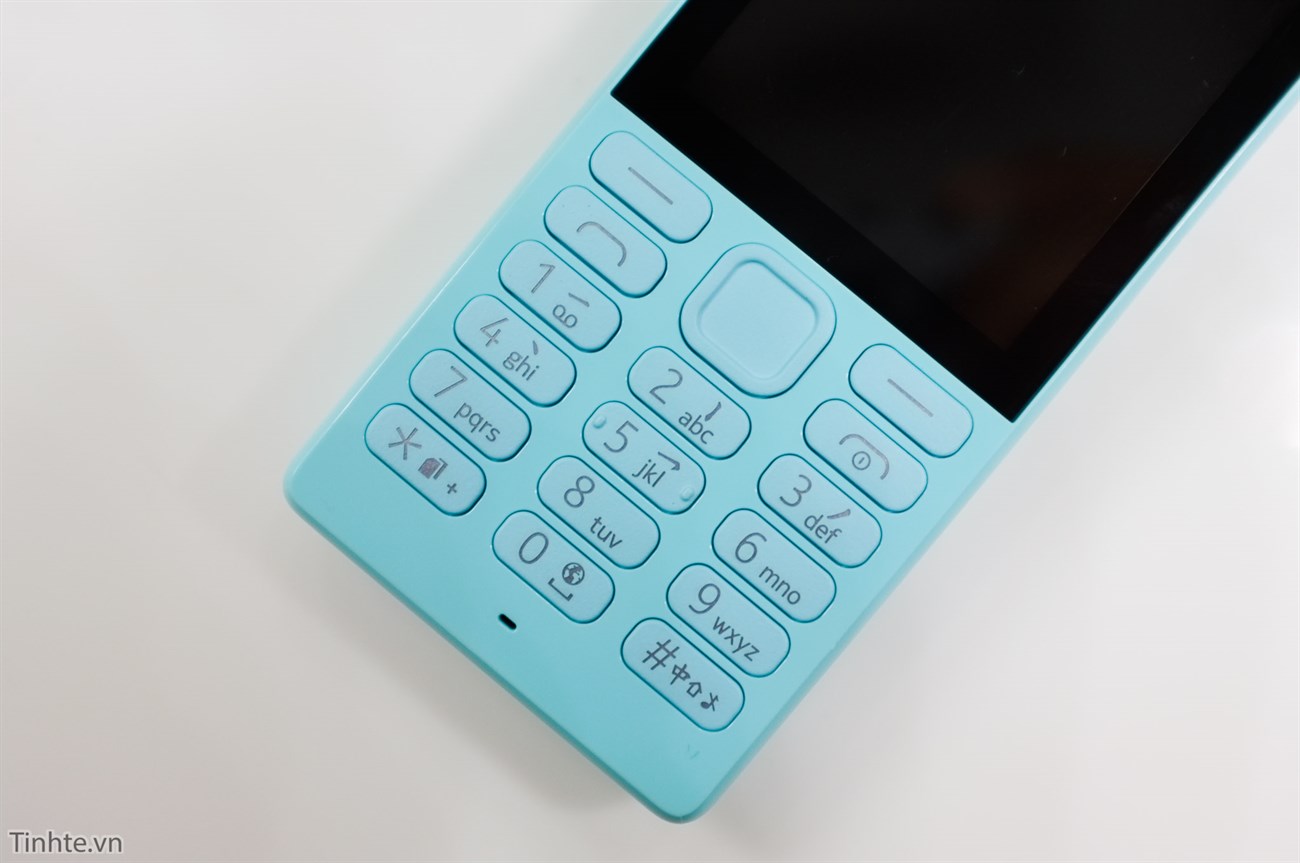 Trên tay Nokia 216: 2 SIM, 2 camera, 2 đèn flash, sản xuất tại VN