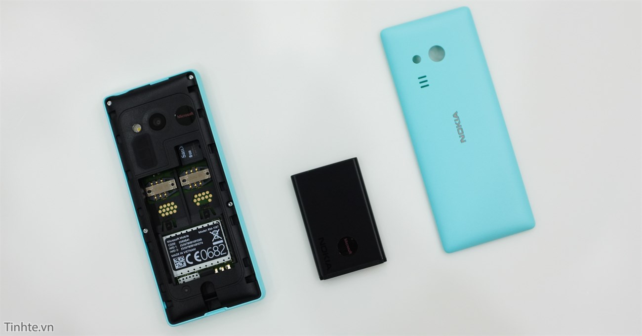Trên tay Nokia 216: 2 SIM, 2 camera, 2 đèn flash, sản xuất tại VN