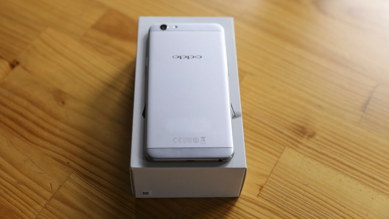 trên tay oppo f1s grey