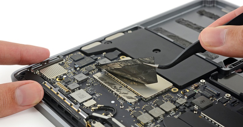MacBook Pro MacBook Pro