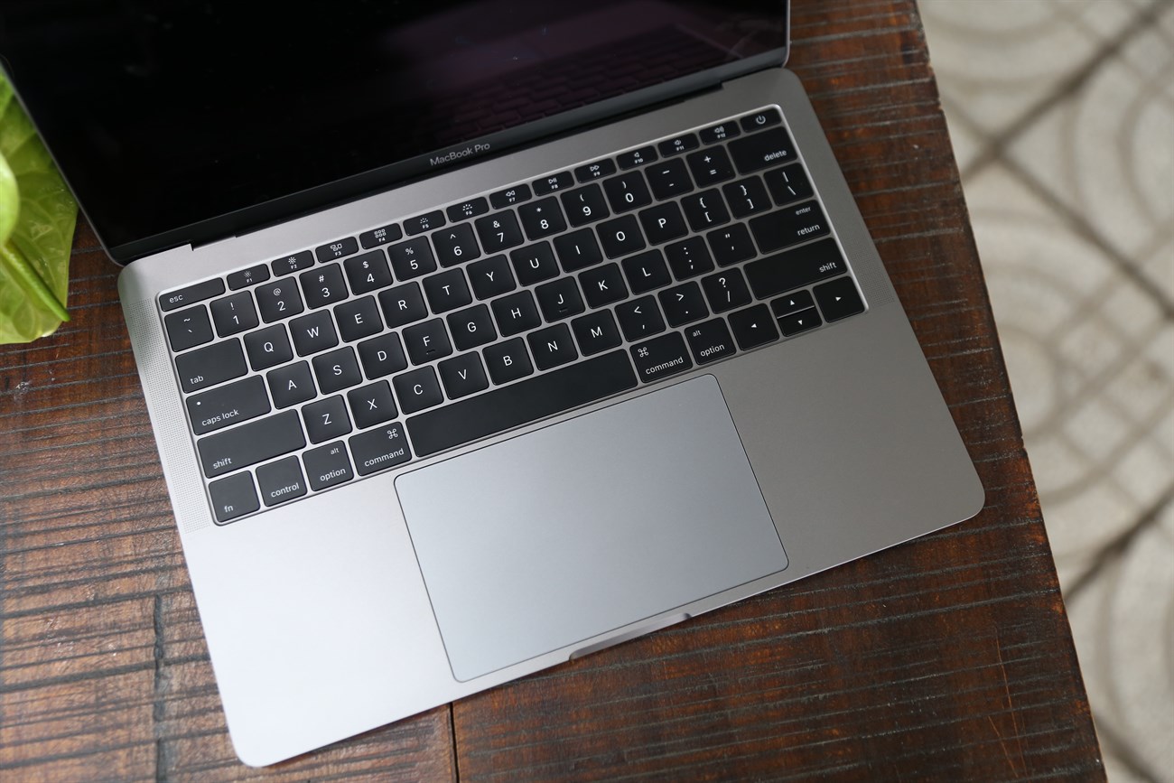 Trên tay Macbook Pro 2016: Tuyệt vời nhưng còn nhiều nuối tiếc Trên tay Macbook Pro 2016: Tuyệt vời nhưng còn nhiều nuối tiếc