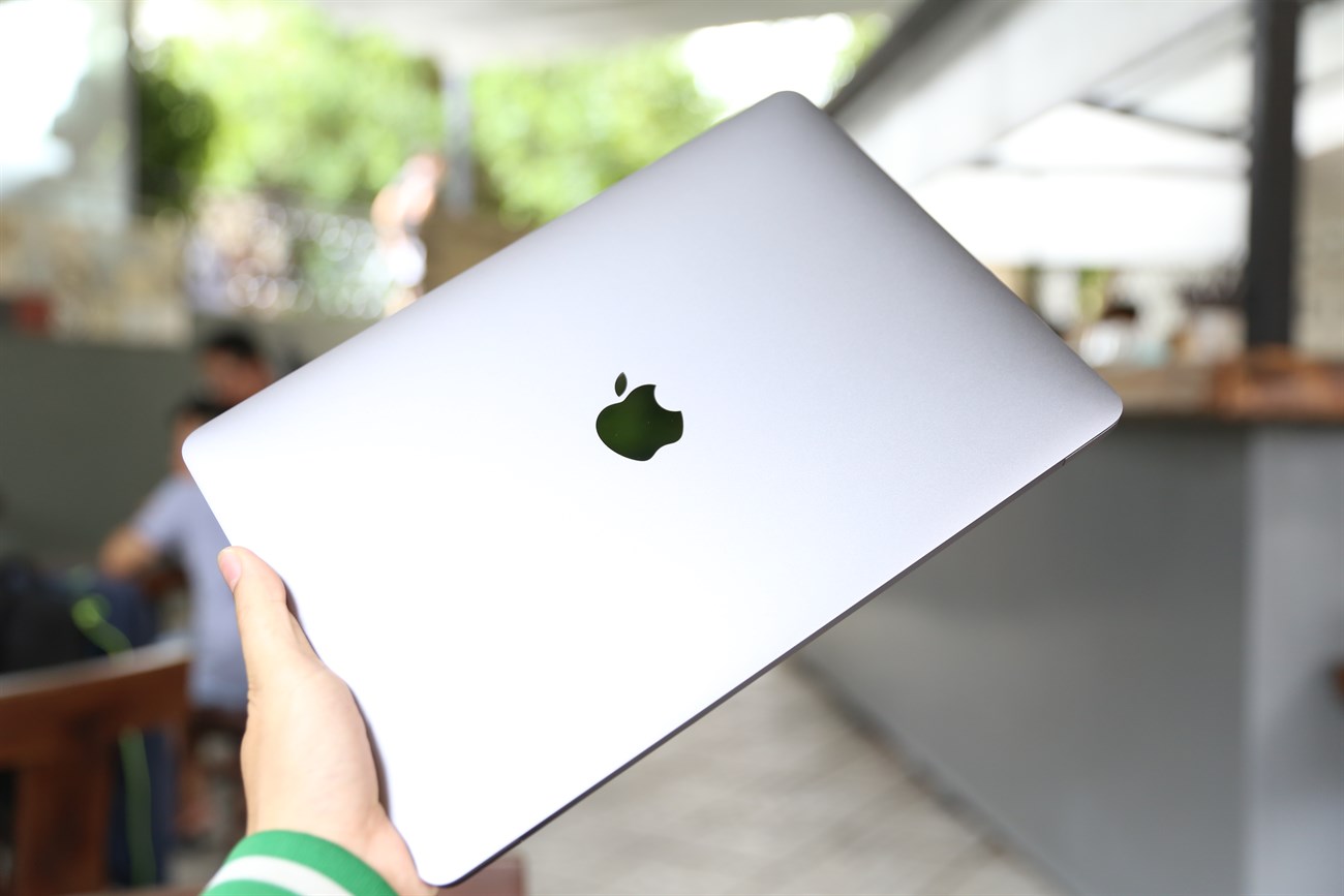Trên tay Macbook Pro 2016: Tuyệt vời nhưng còn nhiều nuối tiếc Trên tay Macbook Pro 2016: Tuyệt vời nhưng còn nhiều nuối tiếc