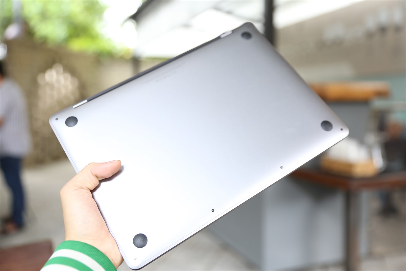 Trên tay Macbook Pro 2016: Tuyệt vời nhưng còn nhiều nuối tiếc Trên tay Macbook Pro 2016: Tuyệt vời nhưng còn nhiều nuối tiếc