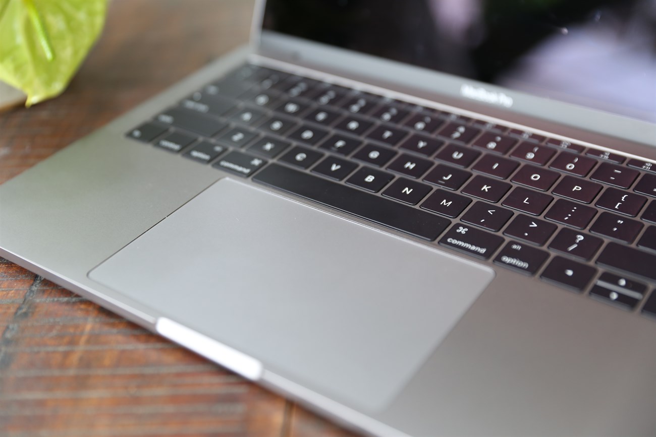 Trên tay Macbook Pro 2016: Tuyệt vời nhưng còn nhiều nuối tiếc Trên tay Macbook Pro 2016: Tuyệt vời nhưng còn nhiều nuối tiếc
