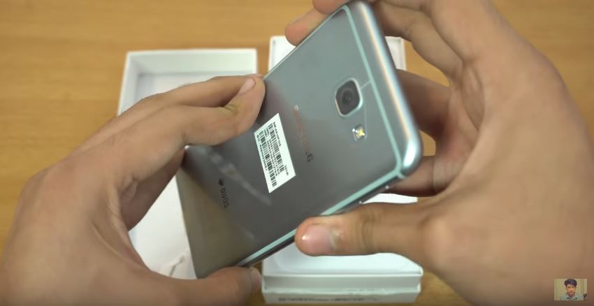 Video đập hộp và trên tay nhanh Galaxy A8 2016 Video đập hộp và trên tay nhanh Galaxy A8 2016