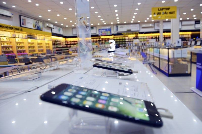 iPhone 7 đã lên kệ iPhone 7 đã lên kệ