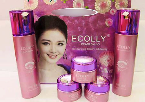 Cảnh báo nguy cơ mua phải hàng giả qua Facebook Cảnh báo nguy cơ mua phải hàng giả qua Facebook