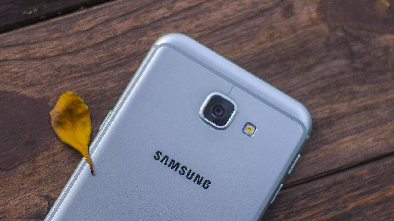 trên tay Galaxy A8 2016 trên tay Galaxy A8 2016