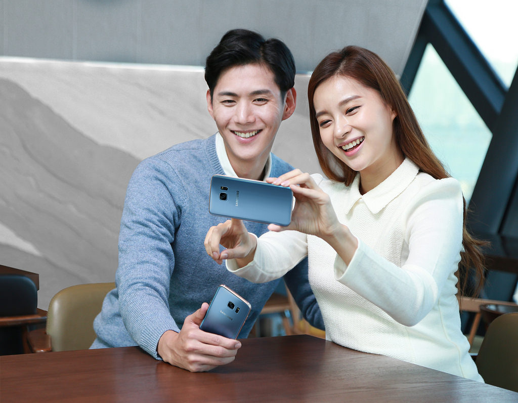 Người dùng sẽ không bao giờ thiếu cảm hứng mỗi ngày với Galaxy S7 Edge Xanh Coral Người dùng sẽ không bao giờ thiếu cảm hứng mỗi ngày với Galaxy S7 Edge Xanh Coral