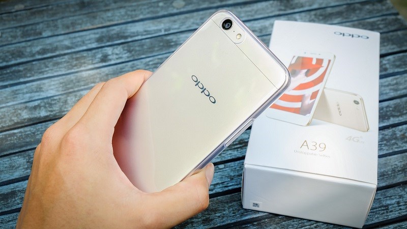 OPPO A39 - Không thể ngừng selfie