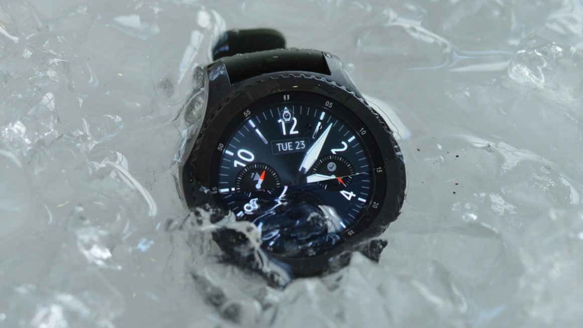 Samsung Gear S3 bổ sung GPS, chống nước IP68 sắp về Việt Nam Samsung Gear S3 bổ sung GPS, chống nước IP68 sắp về Việt Nam