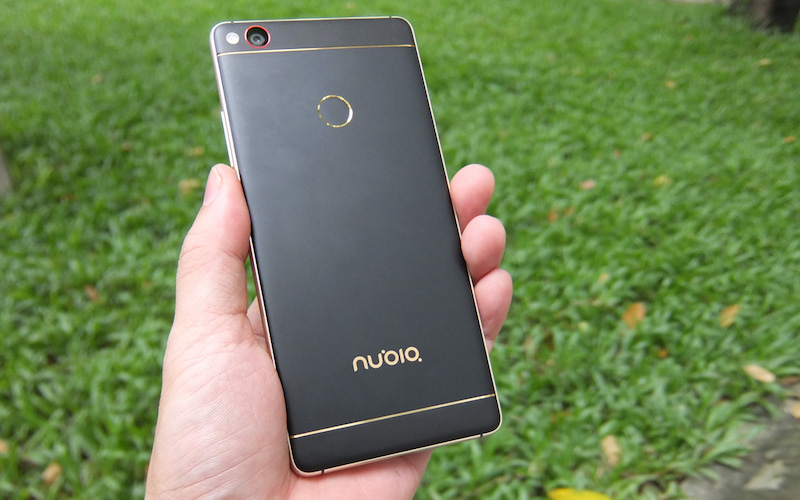 Nubia Z11 mặt lưng Nubia Z11 mặt lưng