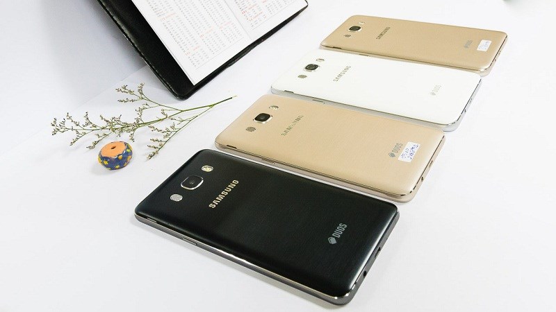 Galaxy J7 2017 Galaxy J7 2017