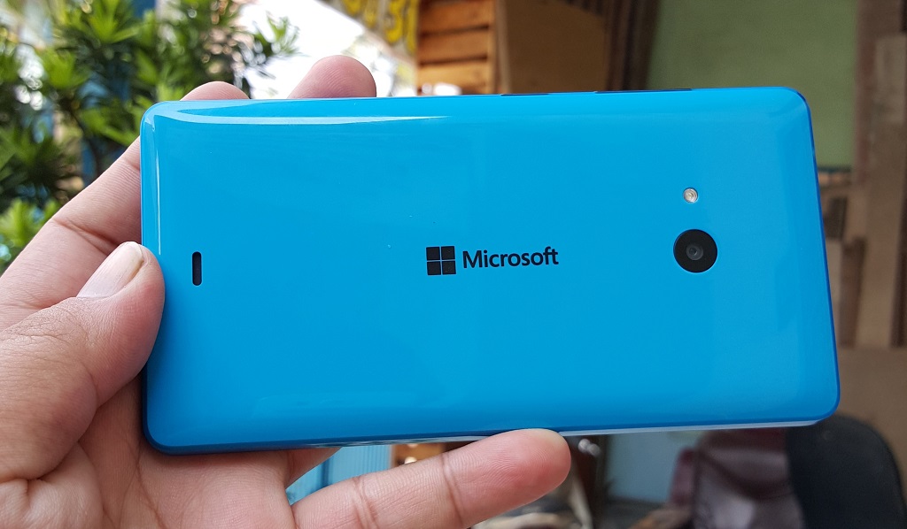 Microsoft Lumia 540 tiếp tục giảm giá chạm đất