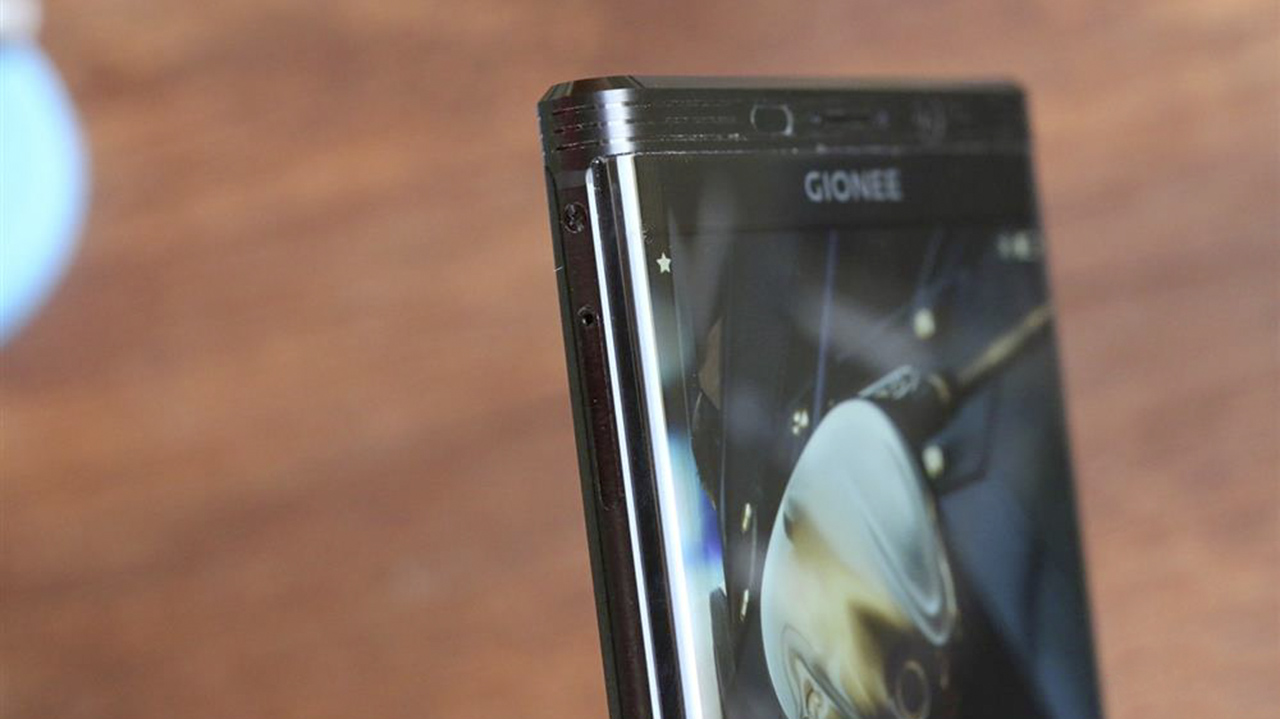 trên tay Gionee M2017 trên tay Gionee M2017