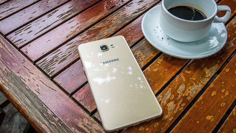 Samsung Galaxy A9 Pro sở hữu thiết kế nhôm kính sang trọng Samsung Galaxy A9 Pro sở hữu thiết kế nhôm kính sang trọng