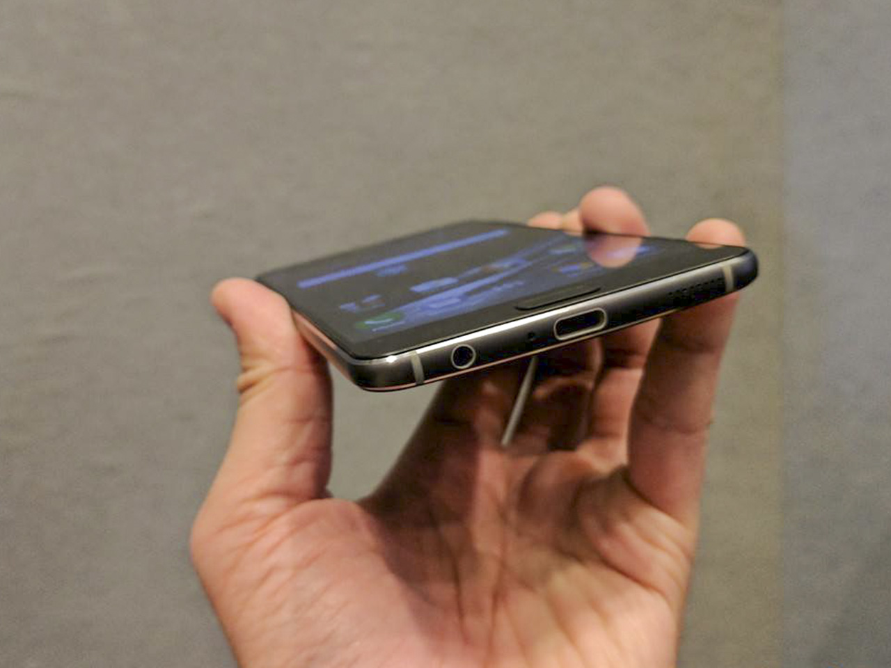 trên tay Zenfone AR trên tay Zenfone AR