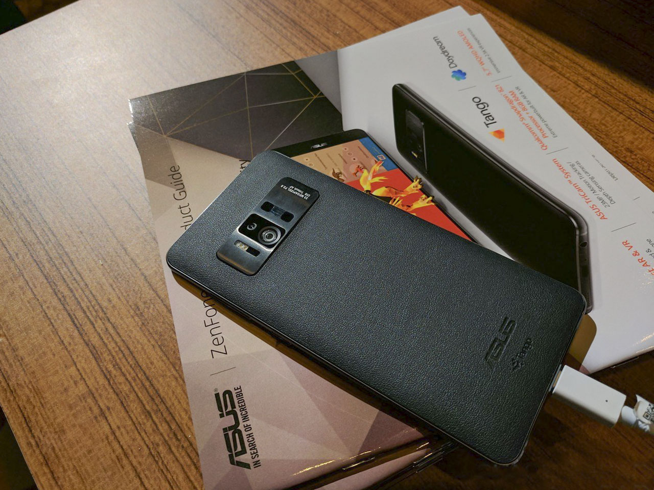 trên tay Zenfone AR trên tay Zenfone AR