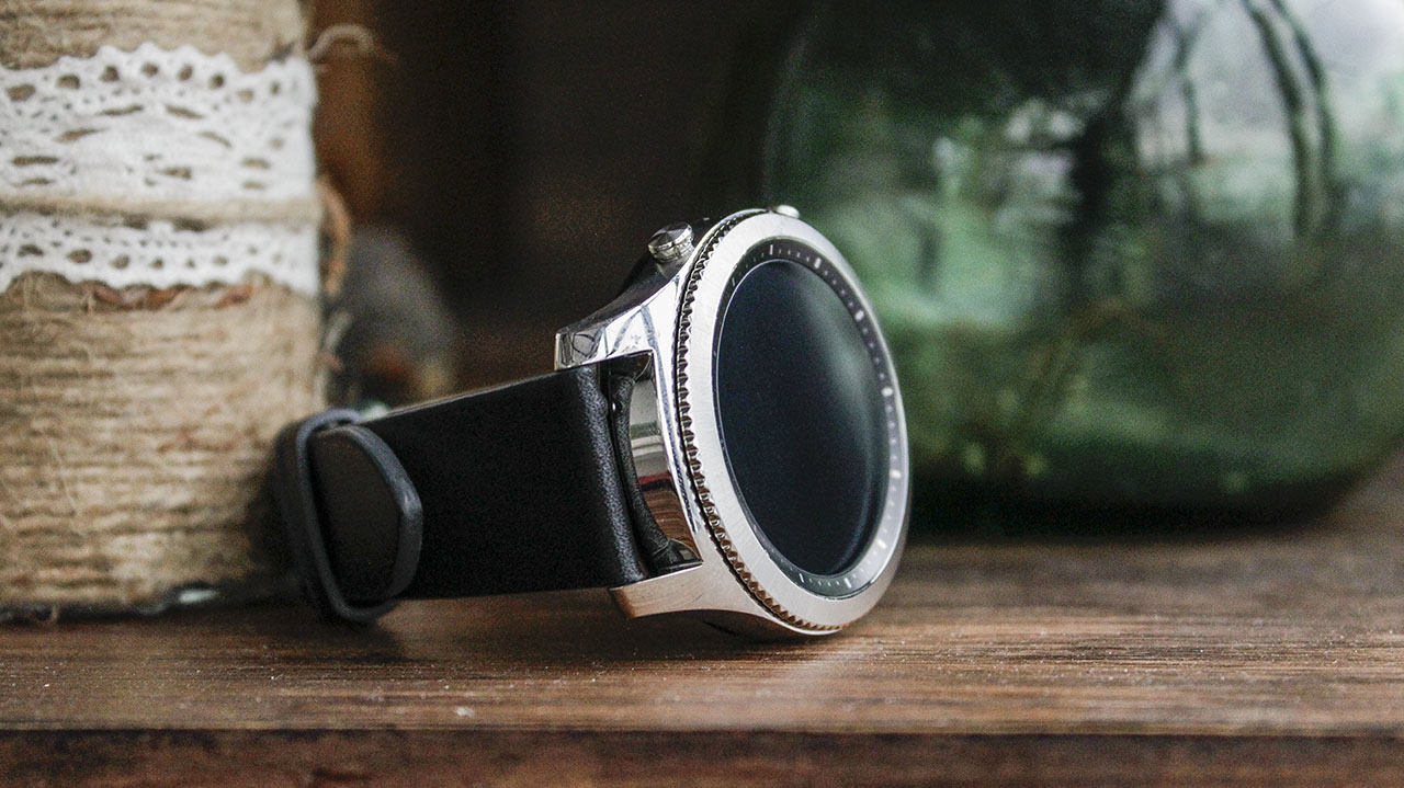 trên tay Gear S3 Classic trên tay Gear S3 Classic