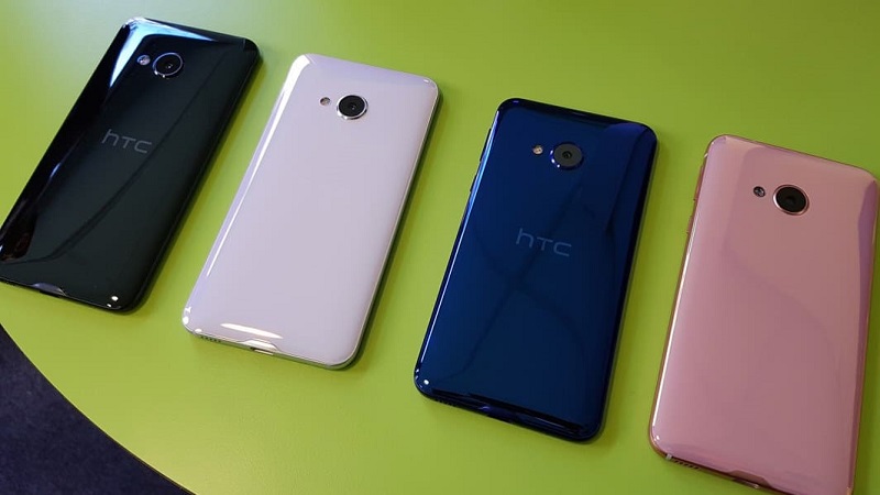 Điểm tin HOT 12/1: HTC ra mắt bộ đôi smartphone U series, siêu phẩm Nokia 8 xuất hiện