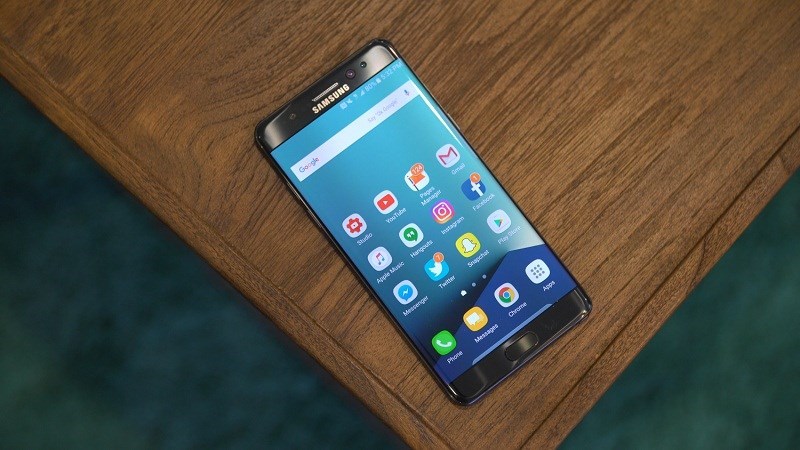 Bất chấp nguy hiểm, Galaxy Note 7 vẫn được săn đón tại Việt Nam