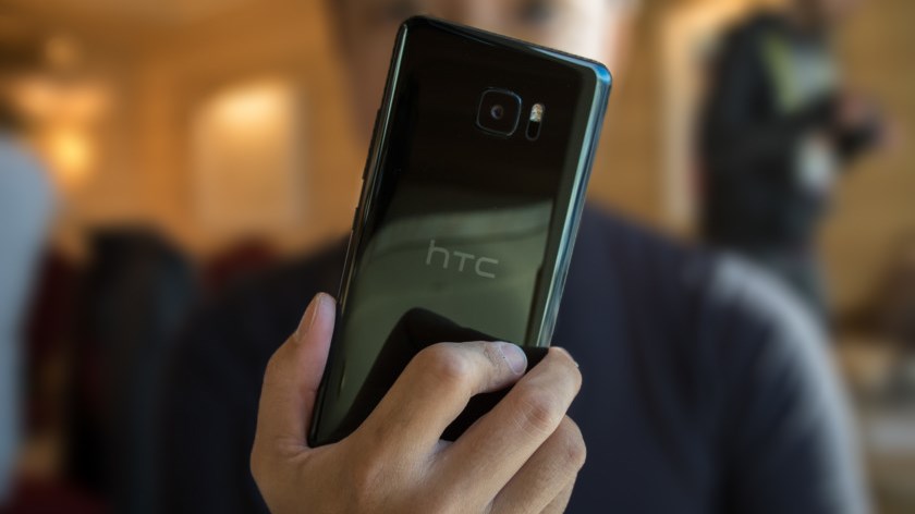 HTC U Ultra có giá bán cao hơn cả iPhone, Samsung, LG, Sony HTC U Ultra có giá bán cao hơn cả iPhone, Samsung, LG, Sony