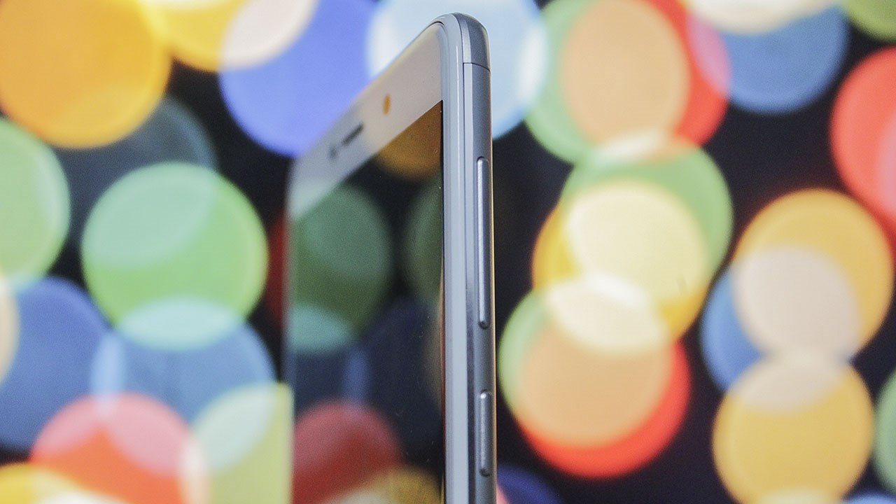Không cần iPhone 7 Plus, đây là chiếc smartphone chụp xóa phông chơi Tết có giá rẻ nhất hiện nay