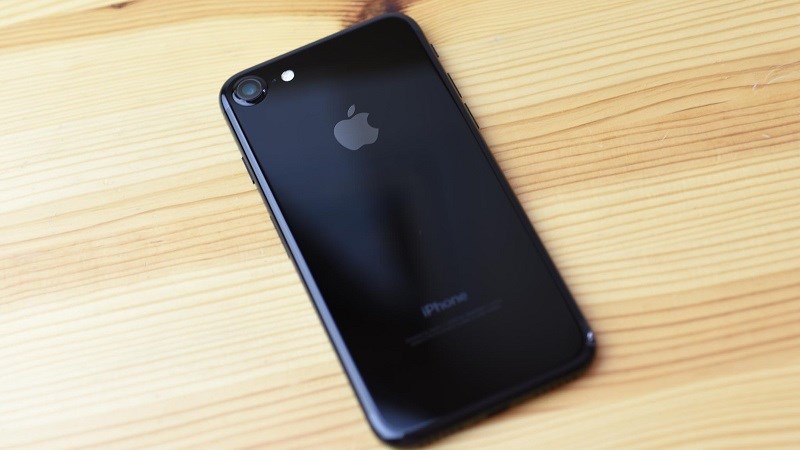 iPhone 7 hỗ trợ chống nước, cấu hình đỉnh đồng loạt hạ giá sốc